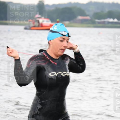 23.06.2024 - Viking Triathlon H.Heesch http://msf.ph/oto/6345111 23.06.2024 10:44:21 Schwimmen 60, 77, 509, 519, 651 meine-sportfotos.de