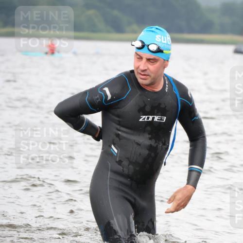 23.06.2024 - Viking Triathlon H.Heesch http://msf.ph/oto/6345129 23.06.2024 10:44:33 Schwimmen 35, 334, 378, 519 meine-sportfotos.de