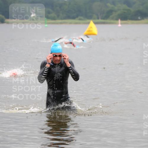 23.06.2024 - Viking Triathlon H.Heesch http://msf.ph/oto/6345130 23.06.2024 10:25:11 Schwimmen  meine-sportfotos.de