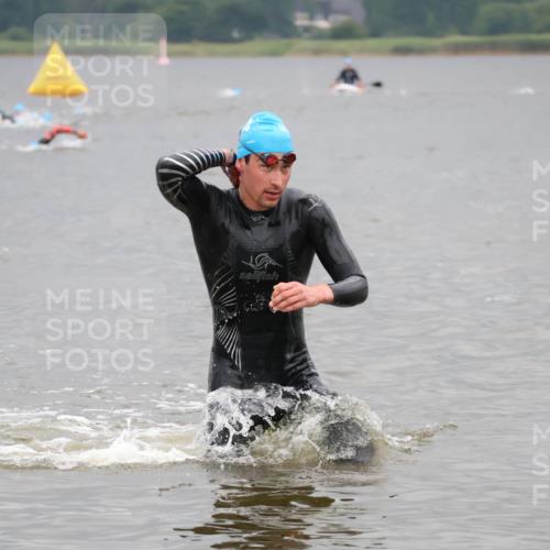 23.06.2024 - Viking Triathlon H.Heesch http://msf.ph/oto/6345138 23.06.2024 10:25:14 Schwimmen 25 meine-sportfotos.de