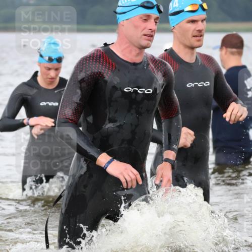 23.06.2024 - Viking Triathlon H.Heesch http://msf.ph/oto/6345151 23.06.2024 10:44:41 Schwimmen 35, 121, 371, 378, 511, 532 meine-sportfotos.de
