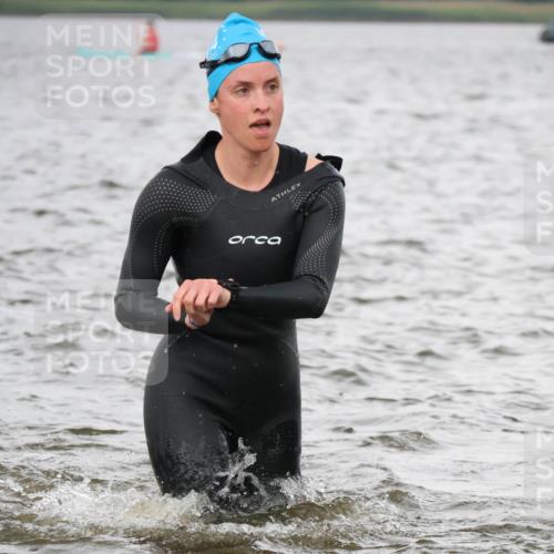 23.06.2024 - Viking Triathlon H.Heesch http://msf.ph/oto/6345153 23.06.2024 10:44:45 Schwimmen 121, 371, 378, 511, 532, 649 meine-sportfotos.de