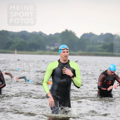 23.06.2024 - Viking Triathlon H.Heesch http://msf.ph/oto/6345182 23.06.2024 10:45:14 Schwimmen 206, 443, 480, 493, 652 meine-sportfotos.de