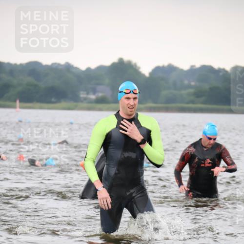 23.06.2024 - Viking Triathlon H.Heesch http://msf.ph/oto/6345184 23.06.2024 10:45:14 Schwimmen 206, 443, 480, 493, 652 meine-sportfotos.de