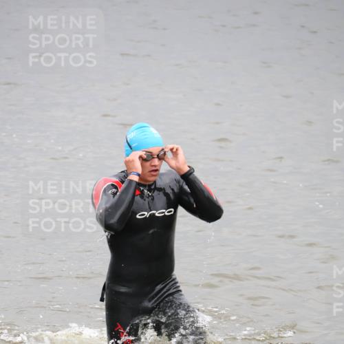 23.06.2024 - Viking Triathlon H.Heesch http://msf.ph/oto/6345192 23.06.2024 10:26:01 Schwimmen 37 meine-sportfotos.de