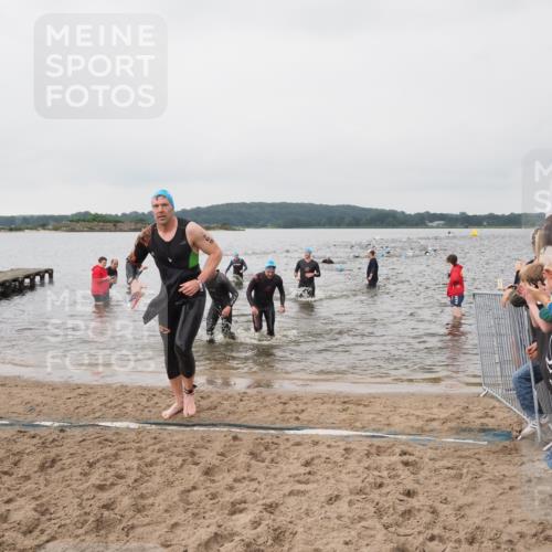 23.06.2024 - Viking Triathlon MichiJ http://msf.ph/oto/6345198 23.06.2024 10:37:36 Schwimmen 304, 349, 360, 369, 421, 462, 492 meine-sportfotos.de