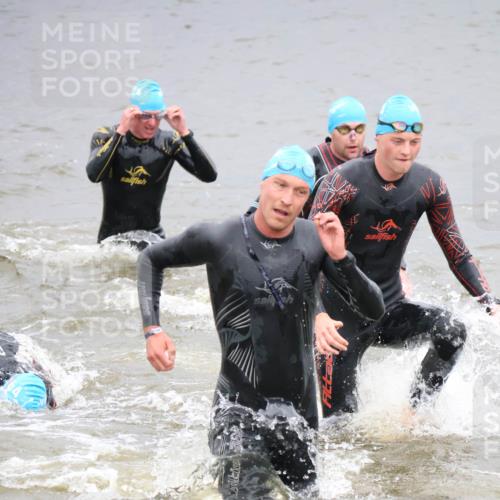 23.06.2024 - Viking Triathlon H.Heesch http://msf.ph/oto/6345203 23.06.2024 10:26:22 Schwimmen 1, 106, 465, 516 meine-sportfotos.de