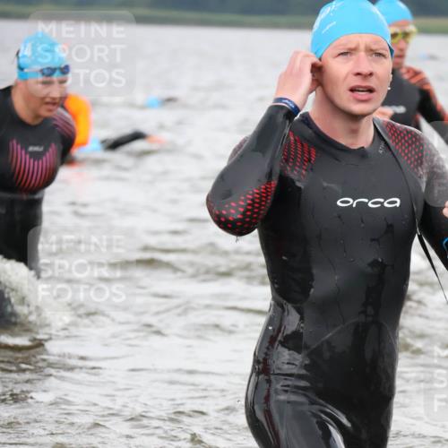 23.06.2024 - Viking Triathlon H.Heesch http://msf.ph/oto/6345211 23.06.2024 10:45:25 Schwimmen 54, 267, 343, 375, 380, 403, 443, 493, 495, 652 meine-sportfotos.de