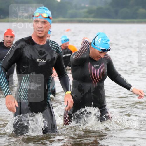 23.06.2024 - Viking Triathlon H.Heesch http://msf.ph/oto/6345212 23.06.2024 10:45:25 Schwimmen 54, 267, 343, 375, 380, 403, 443, 493, 495, 652 meine-sportfotos.de