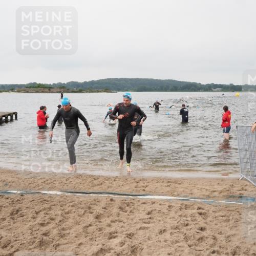 23.06.2024 - Viking Triathlon MichiJ http://msf.ph/oto/6345213 23.06.2024 10:37:38 Schwimmen 349, 360, 369, 421, 462 meine-sportfotos.de