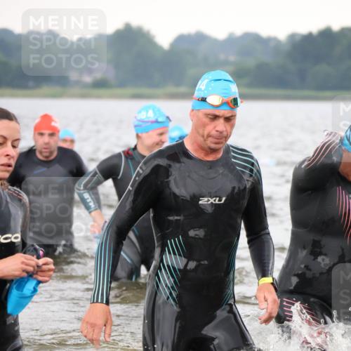 23.06.2024 - Viking Triathlon H.Heesch http://msf.ph/oto/6345214 23.06.2024 10:45:26 Schwimmen 54, 267, 343, 375, 380, 403, 443, 493, 495, 652 meine-sportfotos.de