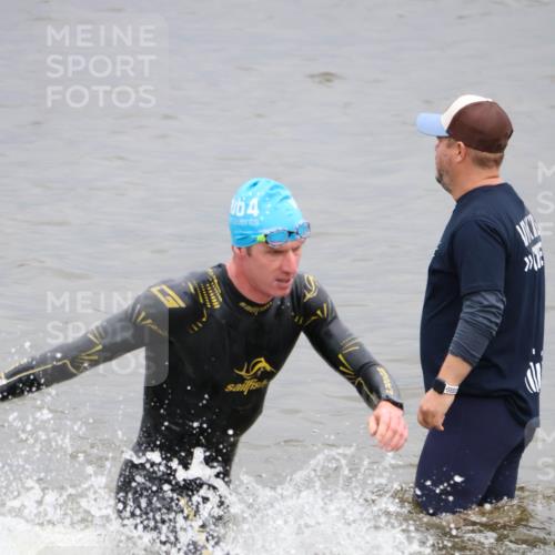 23.06.2024 - Viking Triathlon H.Heesch http://msf.ph/oto/6345223 23.06.2024 10:26:30 Schwimmen 1, 3, 4, 10, 106, 293, 350, 465, 516 meine-sportfotos.de