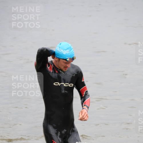 23.06.2024 - Viking Triathlon H.Heesch http://msf.ph/oto/6345232 23.06.2024 10:26:37 Schwimmen 3, 4, 10, 30, 293, 350 meine-sportfotos.de