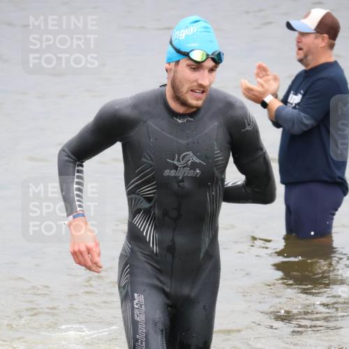 23.06.2024 - Viking Triathlon H.Heesch http://msf.ph/oto/6345247 23.06.2024 10:26:41 Schwimmen 10, 30, 350 meine-sportfotos.de