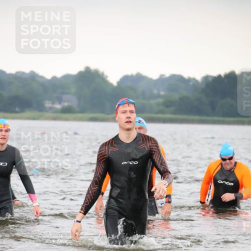 23.06.2024 - Viking Triathlon H.Heesch http://msf.ph/oto/6345252 23.06.2024 10:45:44 Schwimmen 63, 156, 247, 395, 430, 433, 641, 644 meine-sportfotos.de