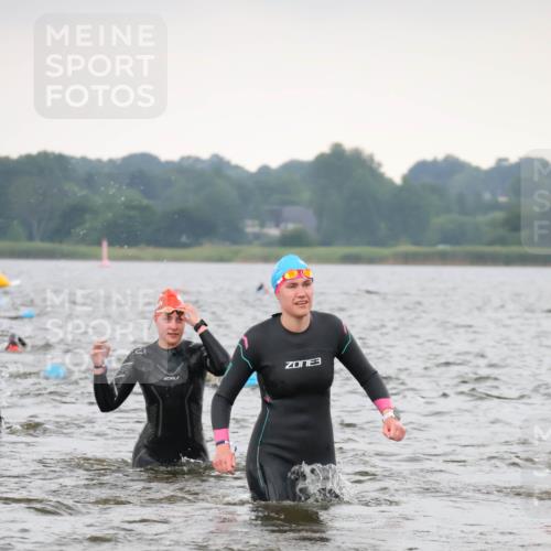 23.06.2024 - Viking Triathlon H.Heesch http://msf.ph/oto/6345255 23.06.2024 10:45:46 Schwimmen 156, 247, 395, 433, 641, 644 meine-sportfotos.de