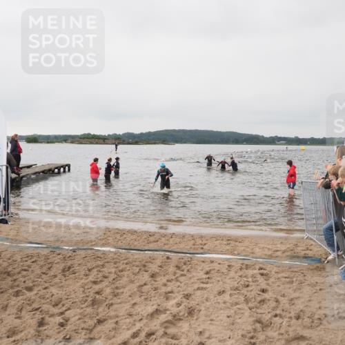 23.06.2024 - Viking Triathlon MichiJ http://msf.ph/oto/6345258 23.06.2024 10:37:43 Schwimmen 421, 462 meine-sportfotos.de