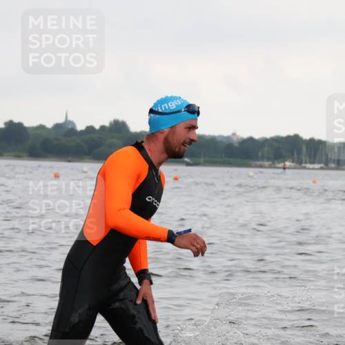 23.06.2024 - Viking Triathlon H.Heesch http://msf.ph/oto/6345259 23.06.2024 10:45:49 Schwimmen 156, 247, 395, 433, 644 meine-sportfotos.de