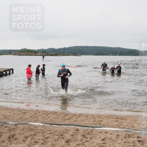 23.06.2024 - Viking Triathlon MichiJ http://msf.ph/oto/6345268 23.06.2024 10:37:45 Schwimmen 421 meine-sportfotos.de