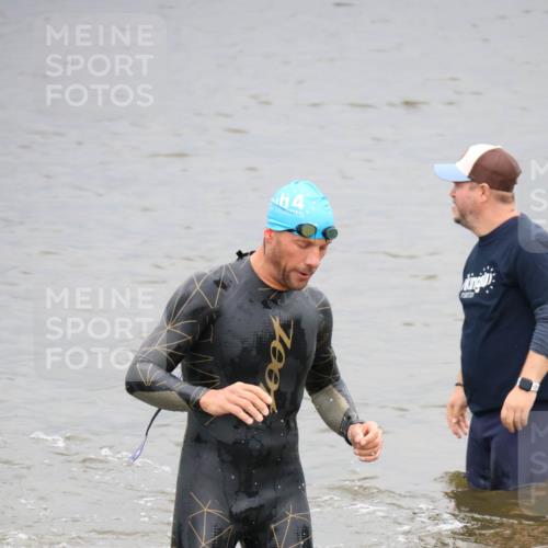 23.06.2024 - Viking Triathlon H.Heesch http://msf.ph/oto/6345269 23.06.2024 10:27:29 Schwimmen 22, 487, 546 meine-sportfotos.de