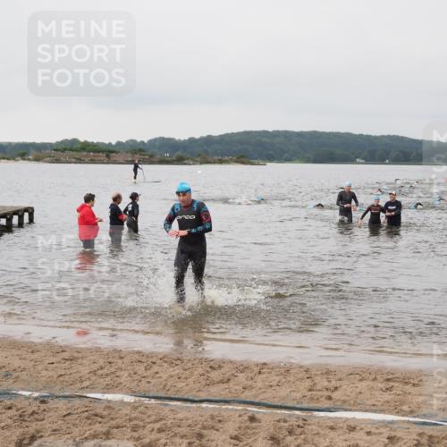 23.06.2024 - Viking Triathlon MichiJ http://msf.ph/oto/6345271 23.06.2024 10:37:46 Schwimmen 421 meine-sportfotos.de