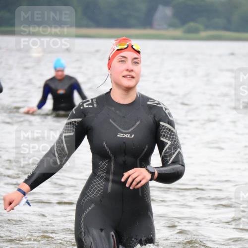 23.06.2024 - Viking Triathlon H.Heesch http://msf.ph/oto/6345274 23.06.2024 10:45:58 Schwimmen 18, 162, 294, 359, 475, 602 meine-sportfotos.de