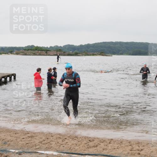 23.06.2024 - Viking Triathlon MichiJ http://msf.ph/oto/6345277 23.06.2024 10:37:46 Schwimmen 421 meine-sportfotos.de