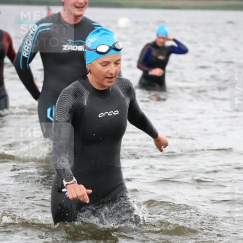 23.06.2024 - Viking Triathlon H.Heesch http://msf.ph/oto/6345279 23.06.2024 10:45:59 Schwimmen 18, 162, 294, 341, 359, 475, 602 meine-sportfotos.de
