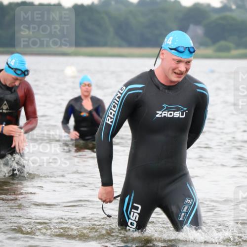23.06.2024 - Viking Triathlon H.Heesch http://msf.ph/oto/6345288 23.06.2024 10:46:01 Schwimmen 18, 44, 162, 294, 341, 359, 475, 602 meine-sportfotos.de