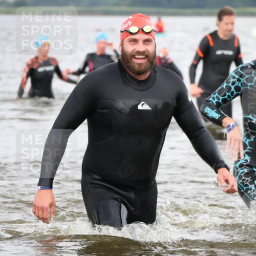 23.06.2024 - Viking Triathlon H.Heesch http://msf.ph/oto/6345309 23.06.2024 10:46:08 Schwimmen 44, 162, 249, 341, 359, 428, 475, 514, 645, 646 meine-sportfotos.de