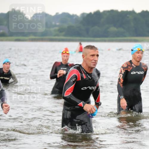 23.06.2024 - Viking Triathlon H.Heesch http://msf.ph/oto/6345335 23.06.2024 10:46:21 Schwimmen 46, 181, 208, 428, 606, 636 meine-sportfotos.de