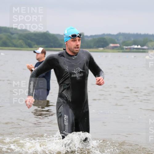 23.06.2024 - Viking Triathlon H.Heesch http://msf.ph/oto/6345341 23.06.2024 10:27:57 Schwimmen 108, 494, 624, 661 meine-sportfotos.de