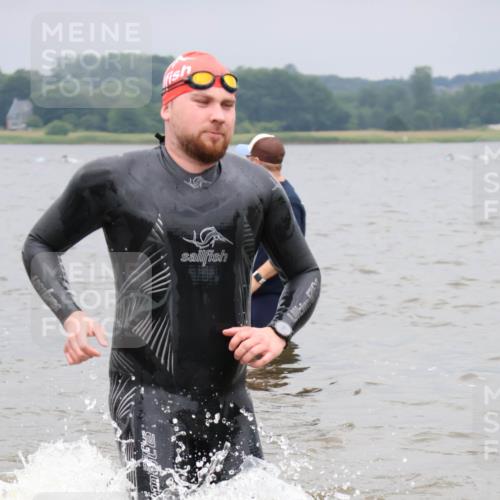 23.06.2024 - Viking Triathlon H.Heesch http://msf.ph/oto/6345350 23.06.2024 10:27:59 Schwimmen 108, 494, 624, 661 meine-sportfotos.de