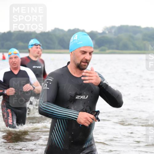 23.06.2024 - Viking Triathlon H.Heesch http://msf.ph/oto/6345355 23.06.2024 10:46:30 Schwimmen 46, 130, 181, 199, 264, 365, 398, 442, 631, 636 meine-sportfotos.de