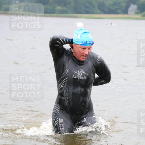 23.06.2024 - Viking Triathlon H.Heesch http://msf.ph/oto/6345362 23.06.2024 10:28:04 Schwimmen 494, 661 meine-sportfotos.de