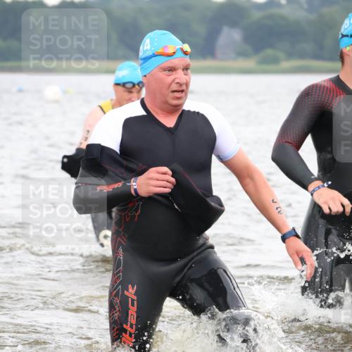 23.06.2024 - Viking Triathlon H.Heesch http://msf.ph/oto/6345363 23.06.2024 10:46:32 Schwimmen 130, 181, 199, 264, 365, 398, 439, 442, 631, 636 meine-sportfotos.de
