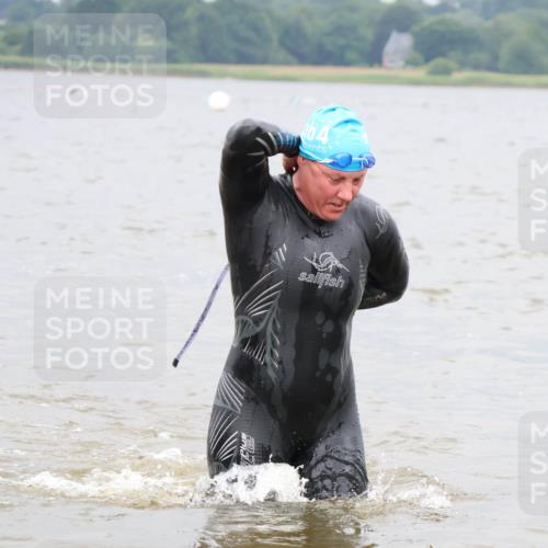 23.06.2024 - Viking Triathlon H.Heesch http://msf.ph/oto/6345365 23.06.2024 10:28:04 Schwimmen 494, 661 meine-sportfotos.de