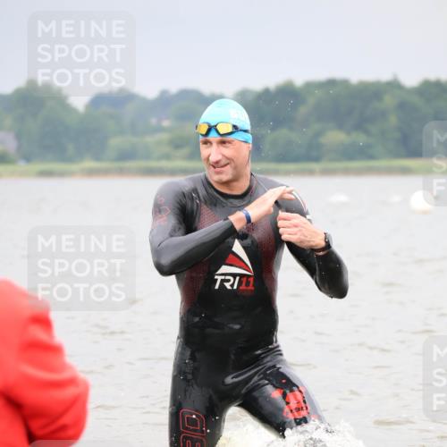 23.06.2024 - Viking Triathlon H.Heesch http://msf.ph/oto/6345402 23.06.2024 10:28:29 Schwimmen 73, 76 meine-sportfotos.de