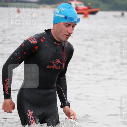 23.06.2024 - Viking Triathlon H.Heesch http://msf.ph/oto/6345405 23.06.2024 10:46:58 Schwimmen 80, 281, 325 meine-sportfotos.de