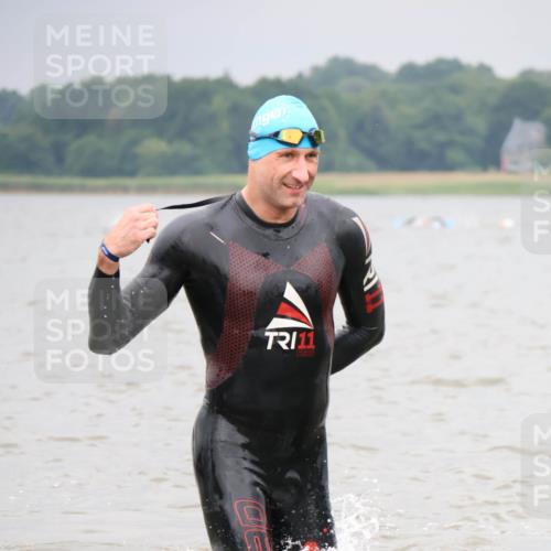 23.06.2024 - Viking Triathlon H.Heesch http://msf.ph/oto/6345412 23.06.2024 10:28:30 Schwimmen 73, 76 meine-sportfotos.de
