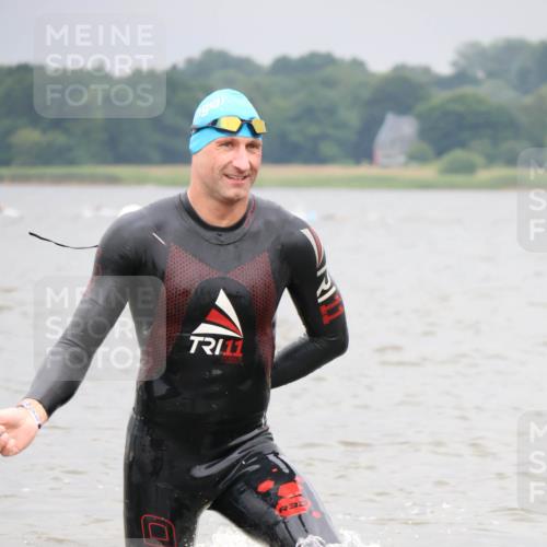 23.06.2024 - Viking Triathlon H.Heesch http://msf.ph/oto/6345415 23.06.2024 10:28:31 Schwimmen 73, 76 meine-sportfotos.de
