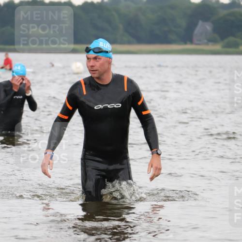 23.06.2024 - Viking Triathlon H.Heesch http://msf.ph/oto/6345416 23.06.2024 10:47:06 Schwimmen 281, 325, 505 meine-sportfotos.de