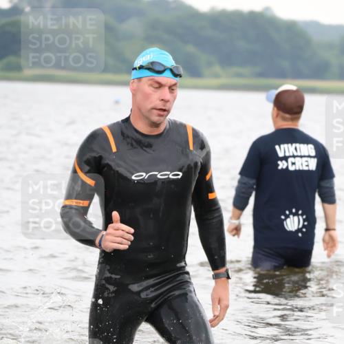 23.06.2024 - Viking Triathlon H.Heesch http://msf.ph/oto/6345421 23.06.2024 10:47:09 Schwimmen 505 meine-sportfotos.de