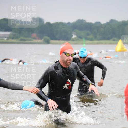 23.06.2024 - Viking Triathlon H.Heesch http://msf.ph/oto/6345422 23.06.2024 10:28:52 Schwimmen 621 meine-sportfotos.de