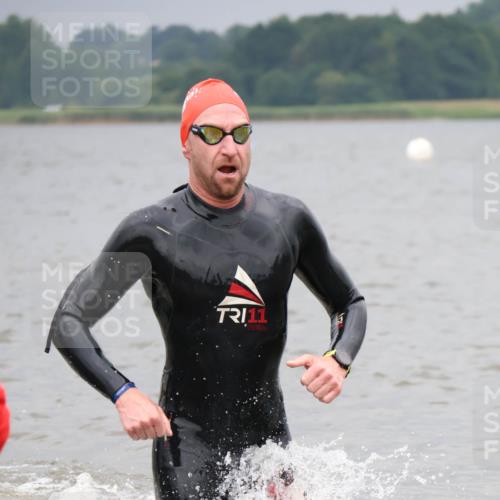 23.06.2024 - Viking Triathlon H.Heesch http://msf.ph/oto/6345430 23.06.2024 10:28:54 Schwimmen 621 meine-sportfotos.de