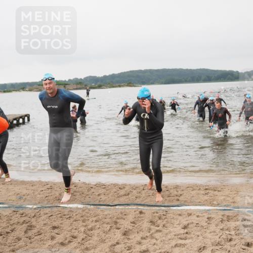 23.06.2024 - Viking Triathlon MichiJ http://msf.ph/oto/6345431 23.06.2024 10:38:18 Schwimmen 86, 175, 182, 185, 266, 289, 310, 322, 368, 412, 474, 488, 502, 642 meine-sportfotos.de