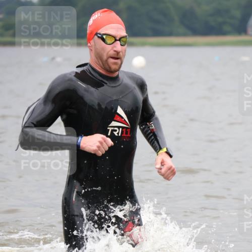 23.06.2024 - Viking Triathlon H.Heesch http://msf.ph/oto/6345434 23.06.2024 10:28:55 Schwimmen 621 meine-sportfotos.de
