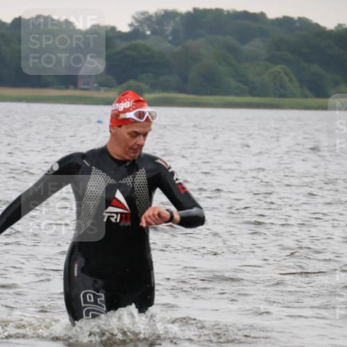 23.06.2024 - Viking Triathlon H.Heesch http://msf.ph/oto/6345436 23.06.2024 10:47:19 Schwimmen 217, 436, 473, 505, 615 meine-sportfotos.de