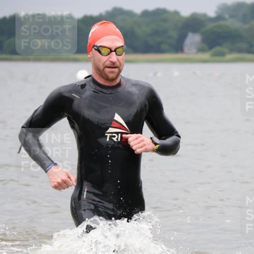 23.06.2024 - Viking Triathlon H.Heesch http://msf.ph/oto/6345438 23.06.2024 10:28:55 Schwimmen 621 meine-sportfotos.de
