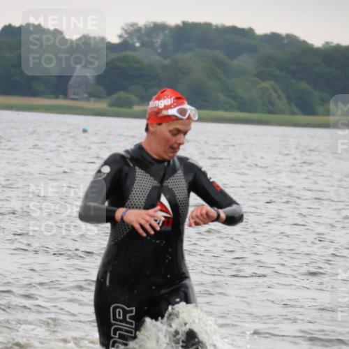 23.06.2024 - Viking Triathlon H.Heesch http://msf.ph/oto/6345439 23.06.2024 10:47:19 Schwimmen 217, 436, 473, 505, 615 meine-sportfotos.de